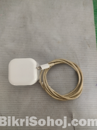 Apple fast charger 20W